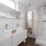 Veeve - High Sophistication Апартаменты